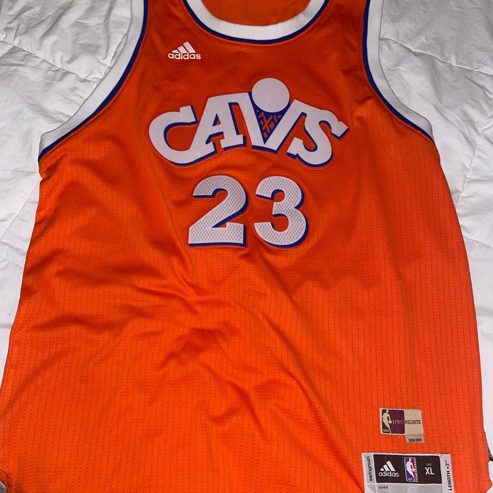Cavs Lebron James jersey
